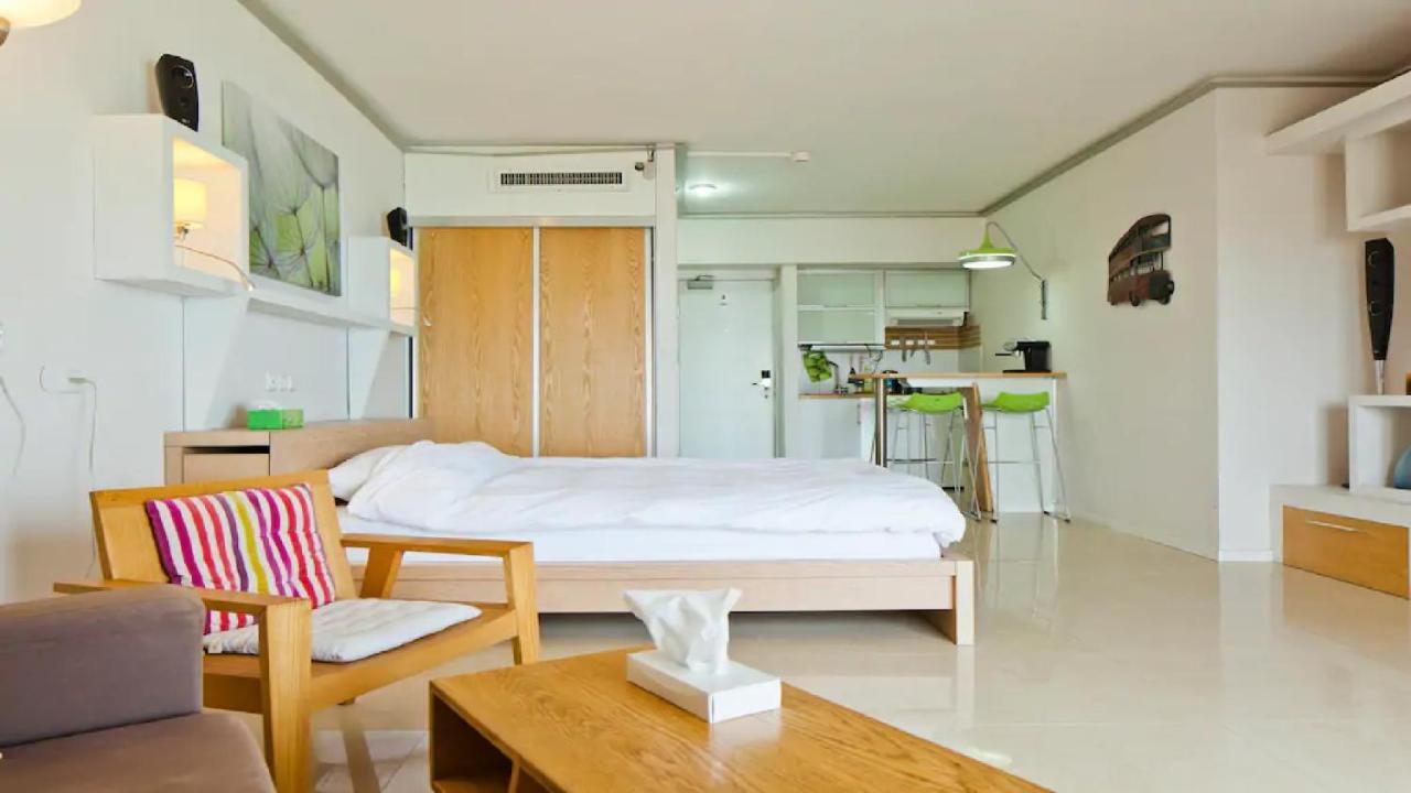 Luxury Sea View Apartment Herzliya Bagian luar foto