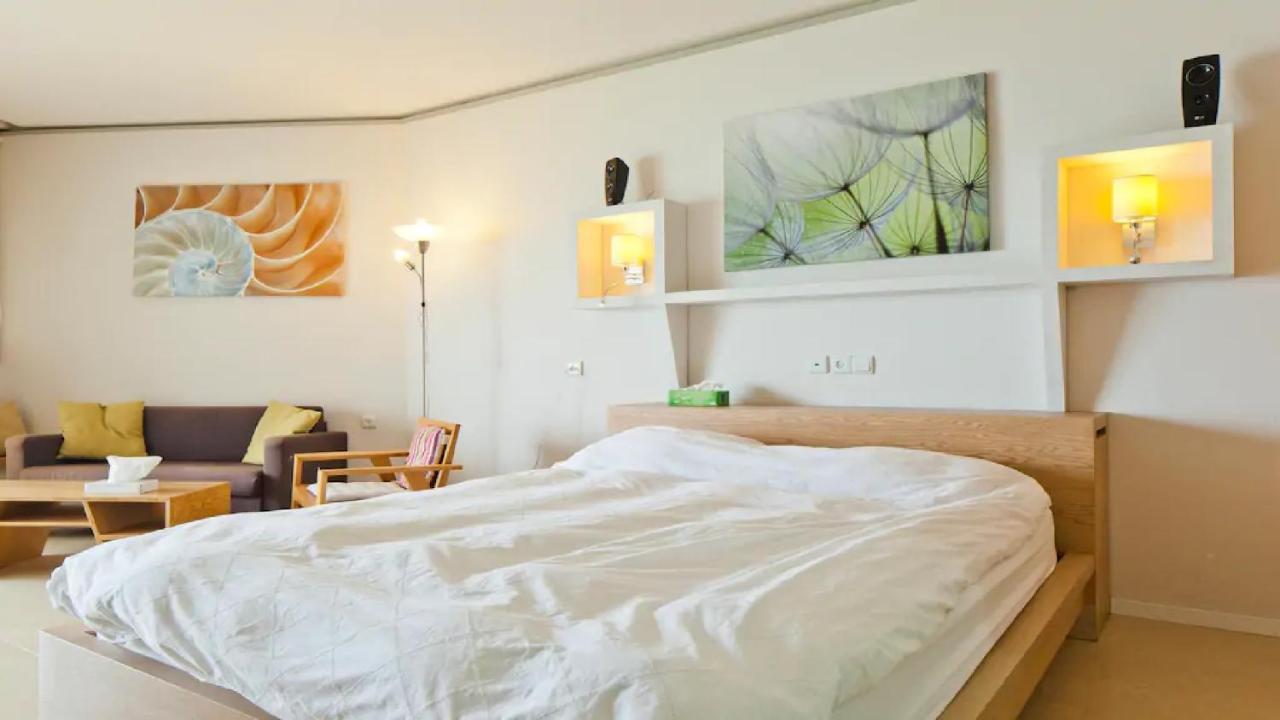 Luxury Sea View Apartment Herzliya Bagian luar foto