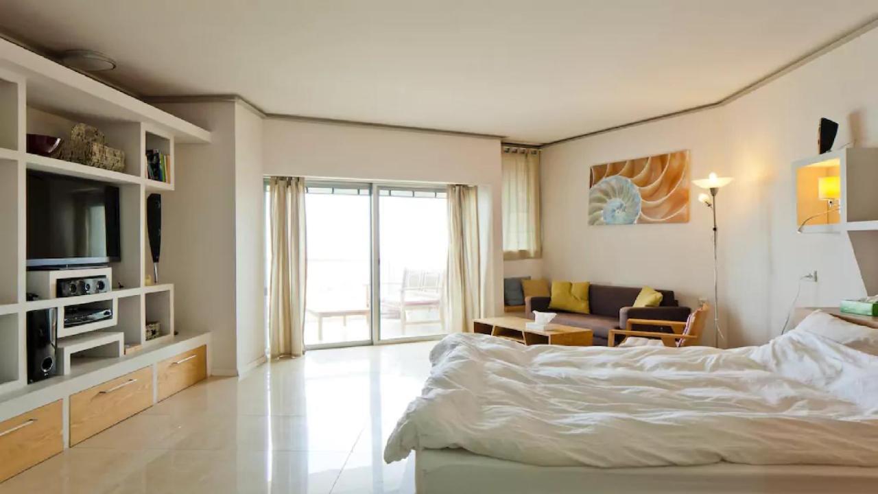 Luxury Sea View Apartment Herzliya Bagian luar foto